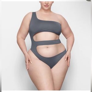 Skims Swim- Monokini